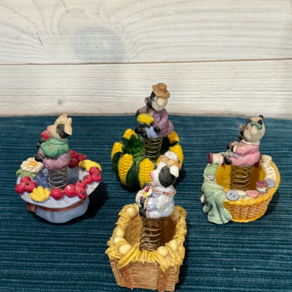 Vtg Mary Moo Moos On Springs Special Issue for CWI Trade Marked (4)(Retired Item - Picture 4 of 8